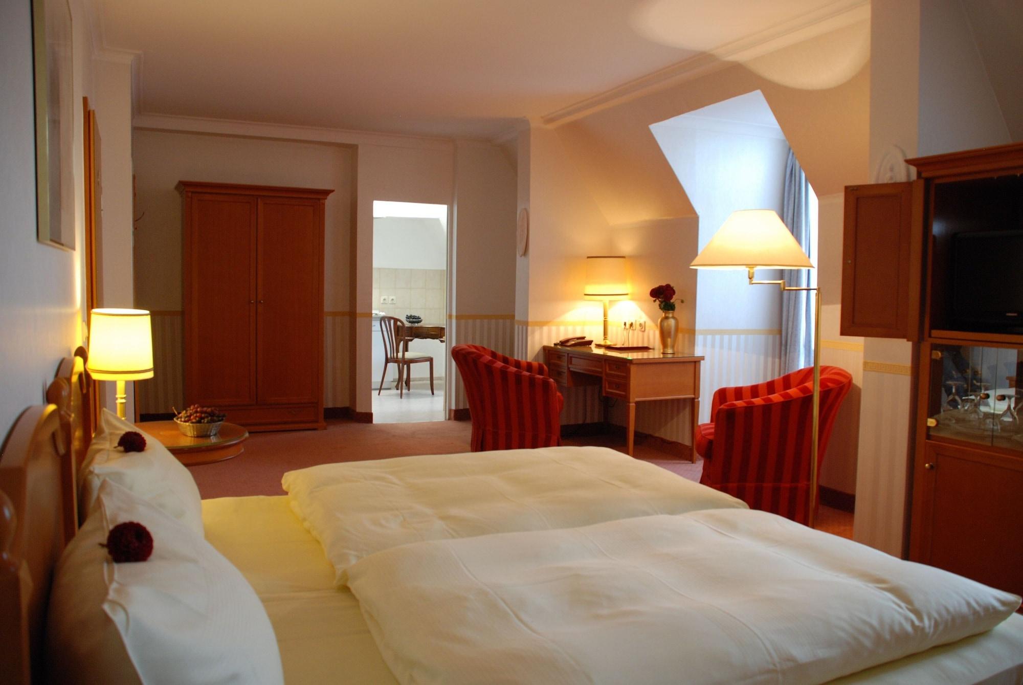 Hotel Rheinischer Hof Bad Soden Bad Soden am Taunus Bilik gambar