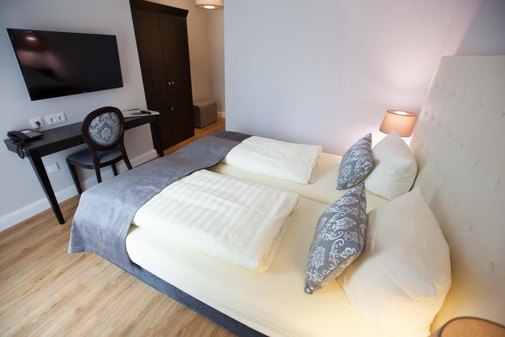 Hotel Rheinischer Hof Bad Soden Bad Soden am Taunus Luaran gambar